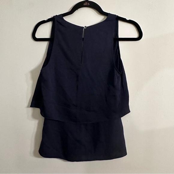 Theory silk sleeveless top P - Picture 3 of 6